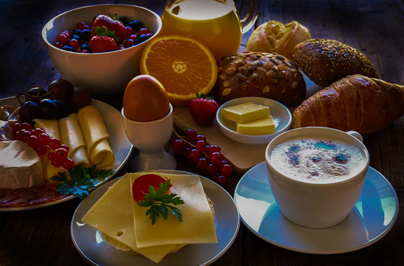 Brunch in the Dark Wien